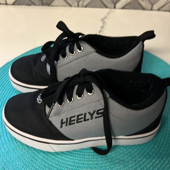 Heelys  Pro 20 Sneakers WITHOUT wheels - Picture 2 of 5